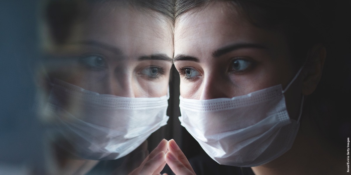 Yo ko nɛ e bu face mask nɛ́ e ngɛ saflɛ mi hyɛe.