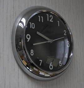 [Prent op bladsy 28]