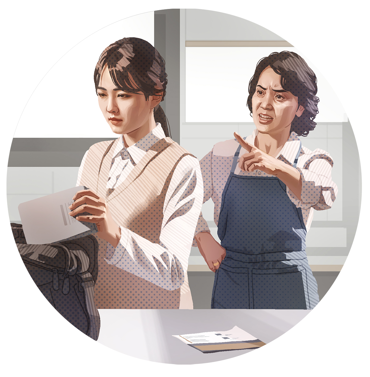 الشابة تضع كتابا مقدسا في شنطتها فيما امها توبِّخها