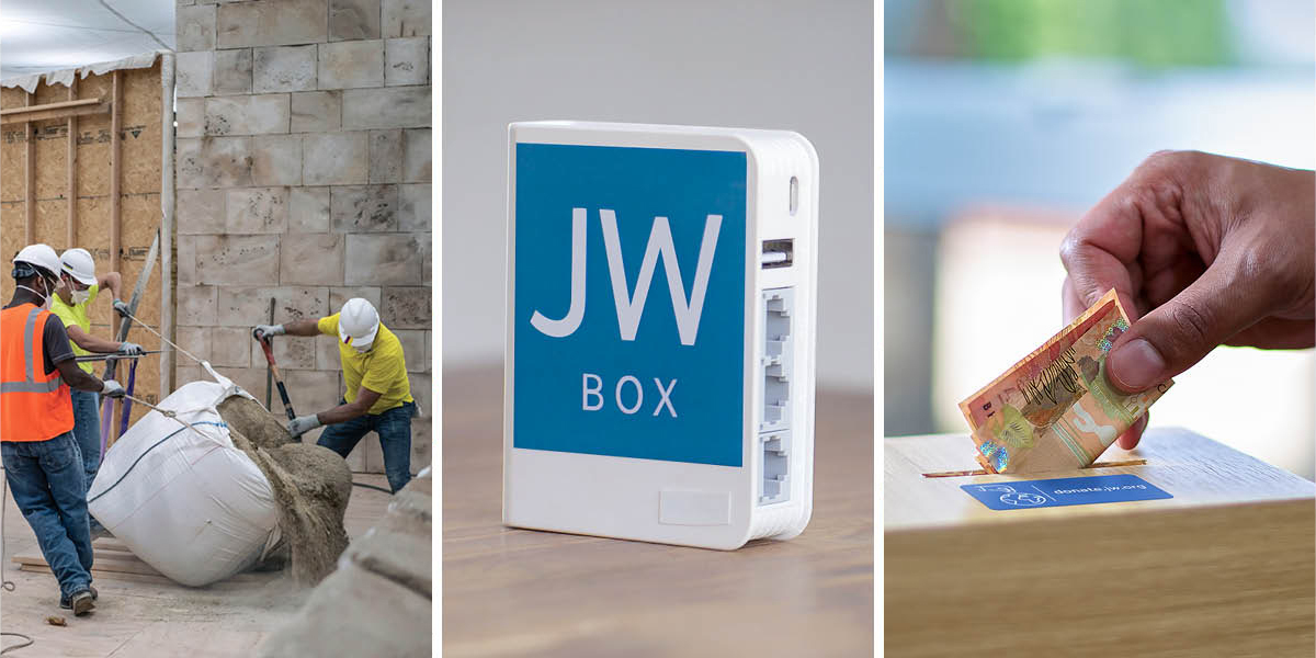 ١-‏ اخ يضع المال في صندوق تبرعات.‏٢-‏ جهاز JW Box.‏ ٣-‏ اخوة يعملون في موقع لتصوير الفيديوات