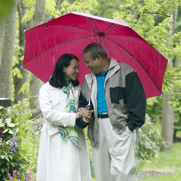 زوجان سعيدان