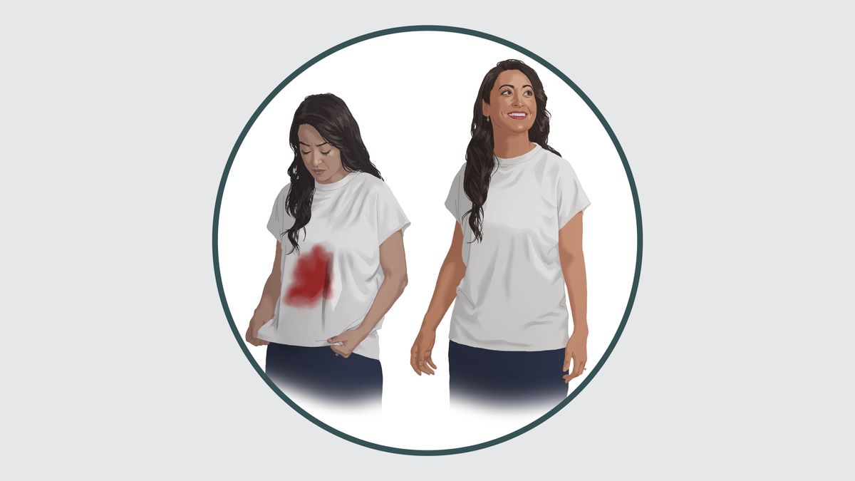 Une sœur porte un tee-shirt blanc sur lequel il y a une grosse tache rouge écarlate. Plus tard, elle reporte ce même tee-shirt, mais il n’y a plus de tache dessus.