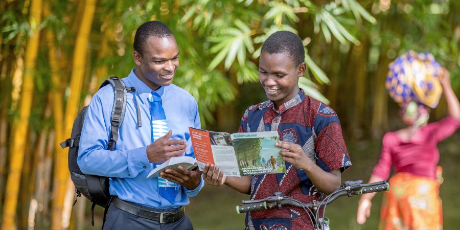 Donganta baoa mangalehon majalah Sadarlah! tu sahalak baoa