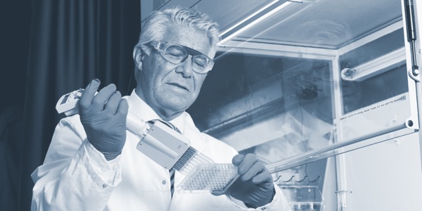 Dr. Hans Kristian Kotlar v práci
