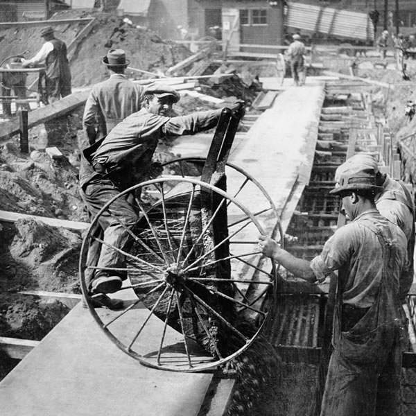 Stavba tiskárenské budovy v Brooklynu roku 1927
