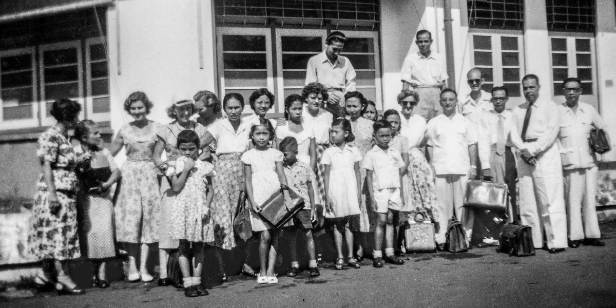 Sbor v Surabayi, 1954