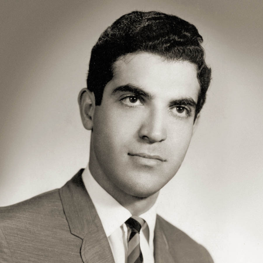 Dyah Yazbek de joven.