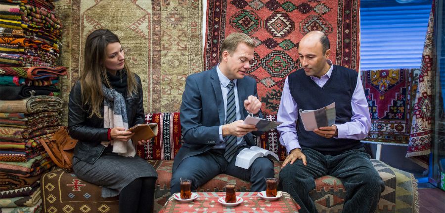 Стеффен кавир лавккинче арҫынна ырӑ хыпар пӗлтерет