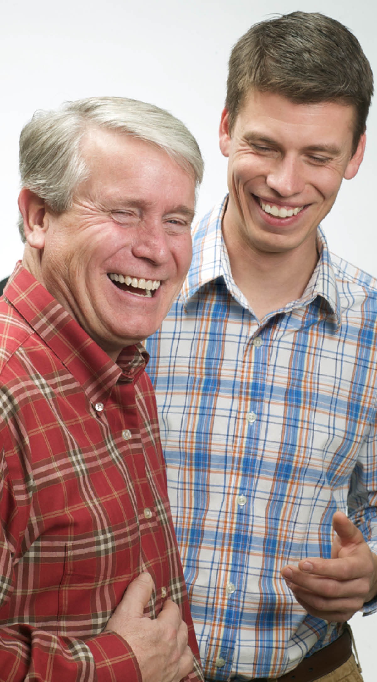 Ein Vater mit seinem Sohn