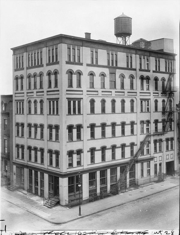 Building at 18 Concord Street