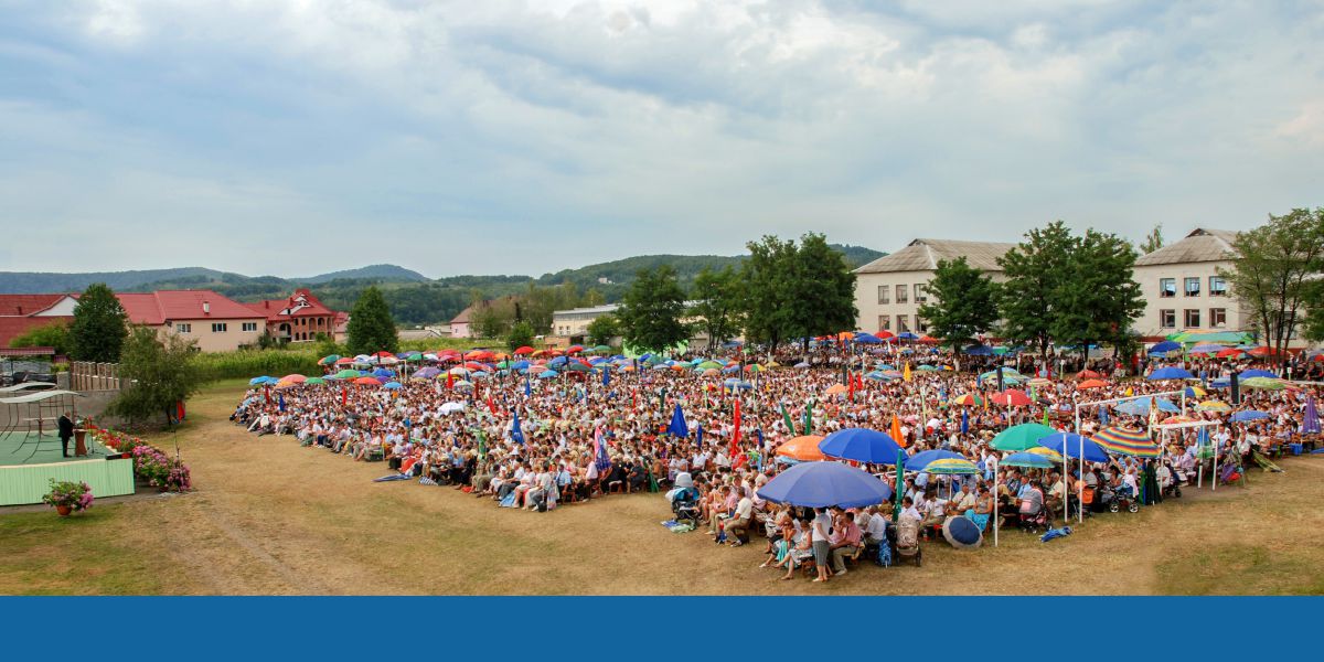 The 2012 convention in Nyzhnya Apsha, Ukraine