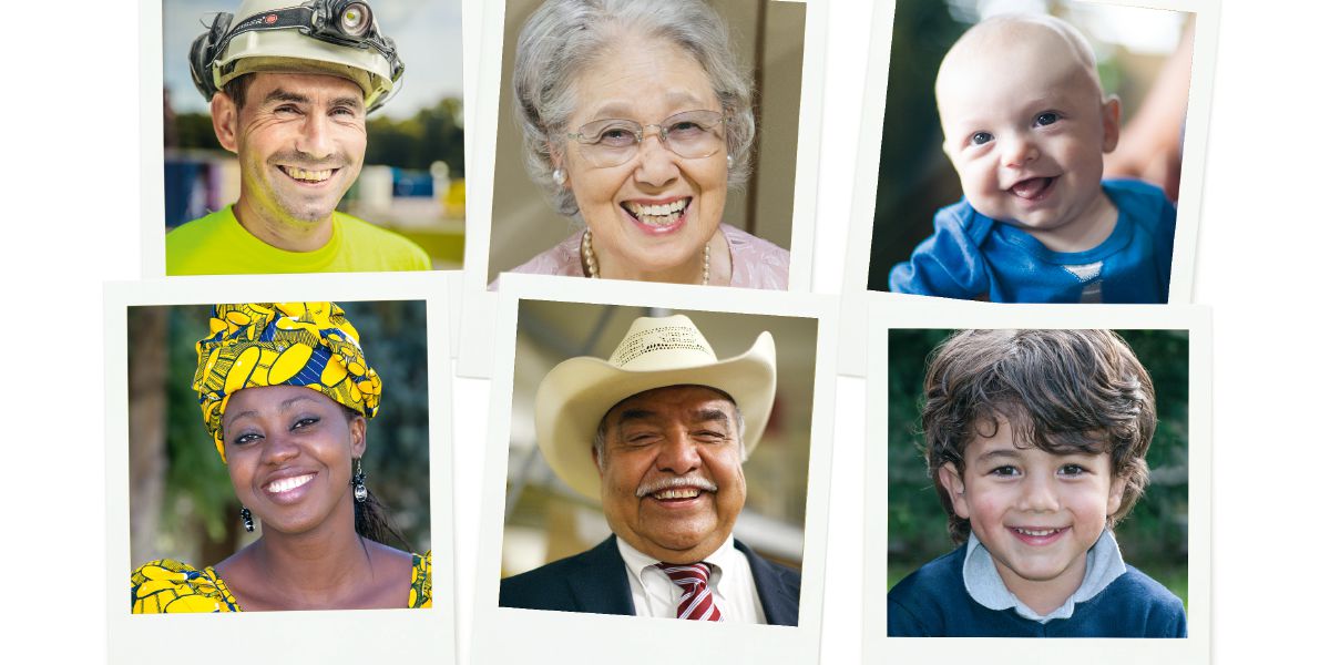 Personas de diferentes edades y razas con una gran sonrisa