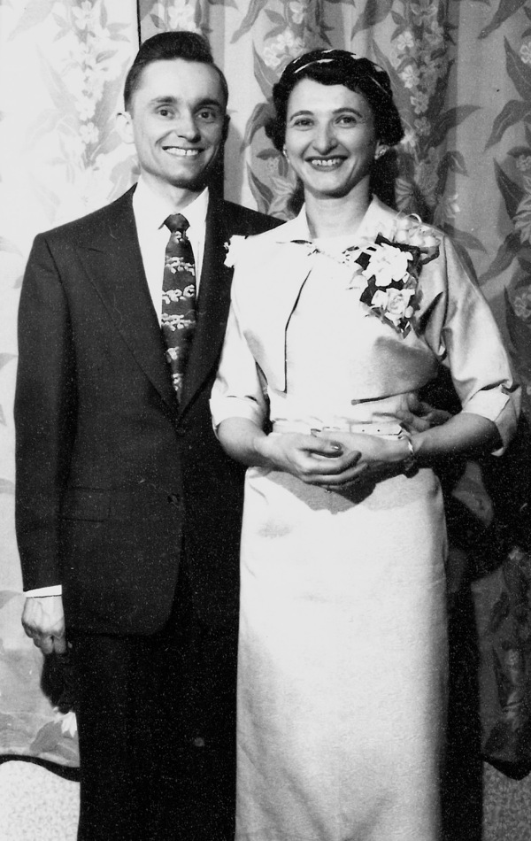 Kenneth y Evelyn Little el día de su boda