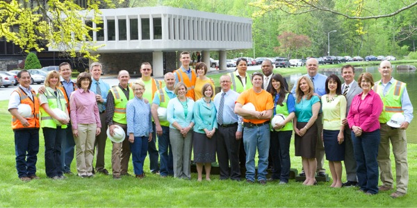Algunos de los voluntarios que trabajan en Warwick