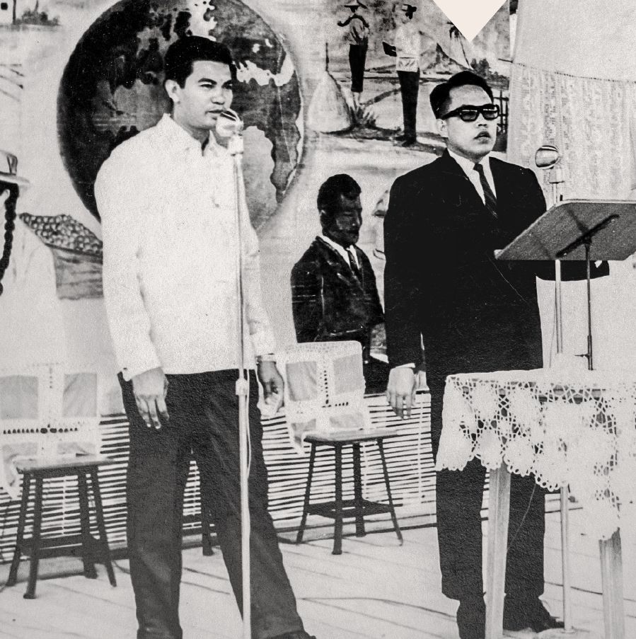 Felix Fajardo esitab kõne kokkutulekul aastal 1963