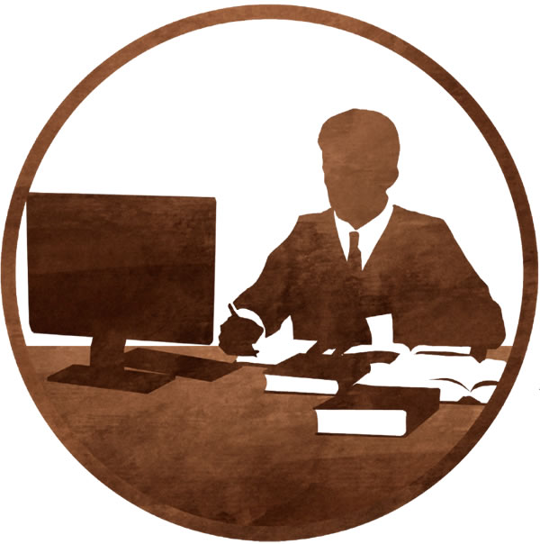 Un frère fait des recherches dans son bureau