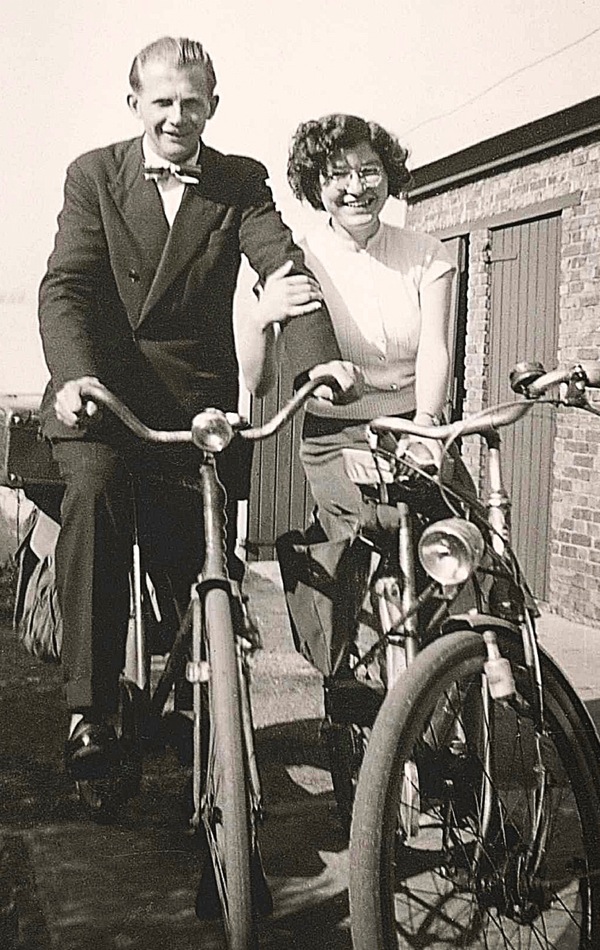 [Illustration, page 30]