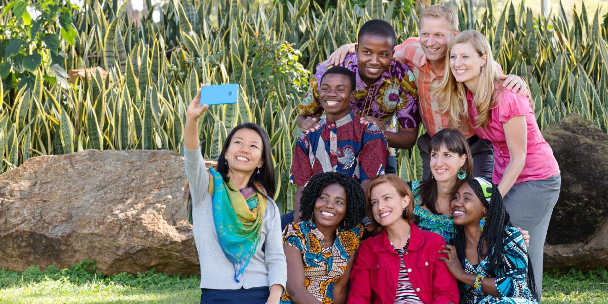 Un grupo de mozos cristiáns