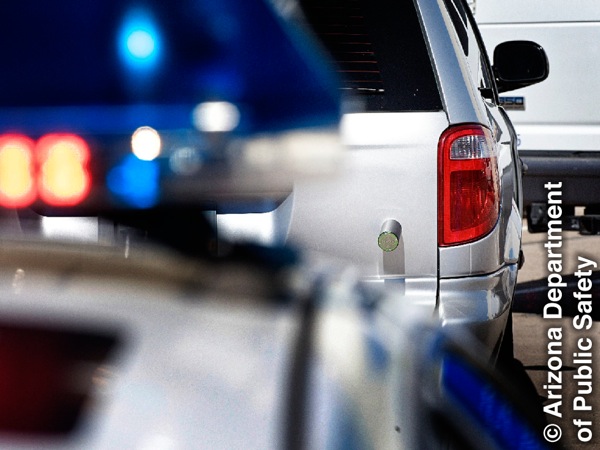 GPS odašiljač “zalijepljen” za vozilo