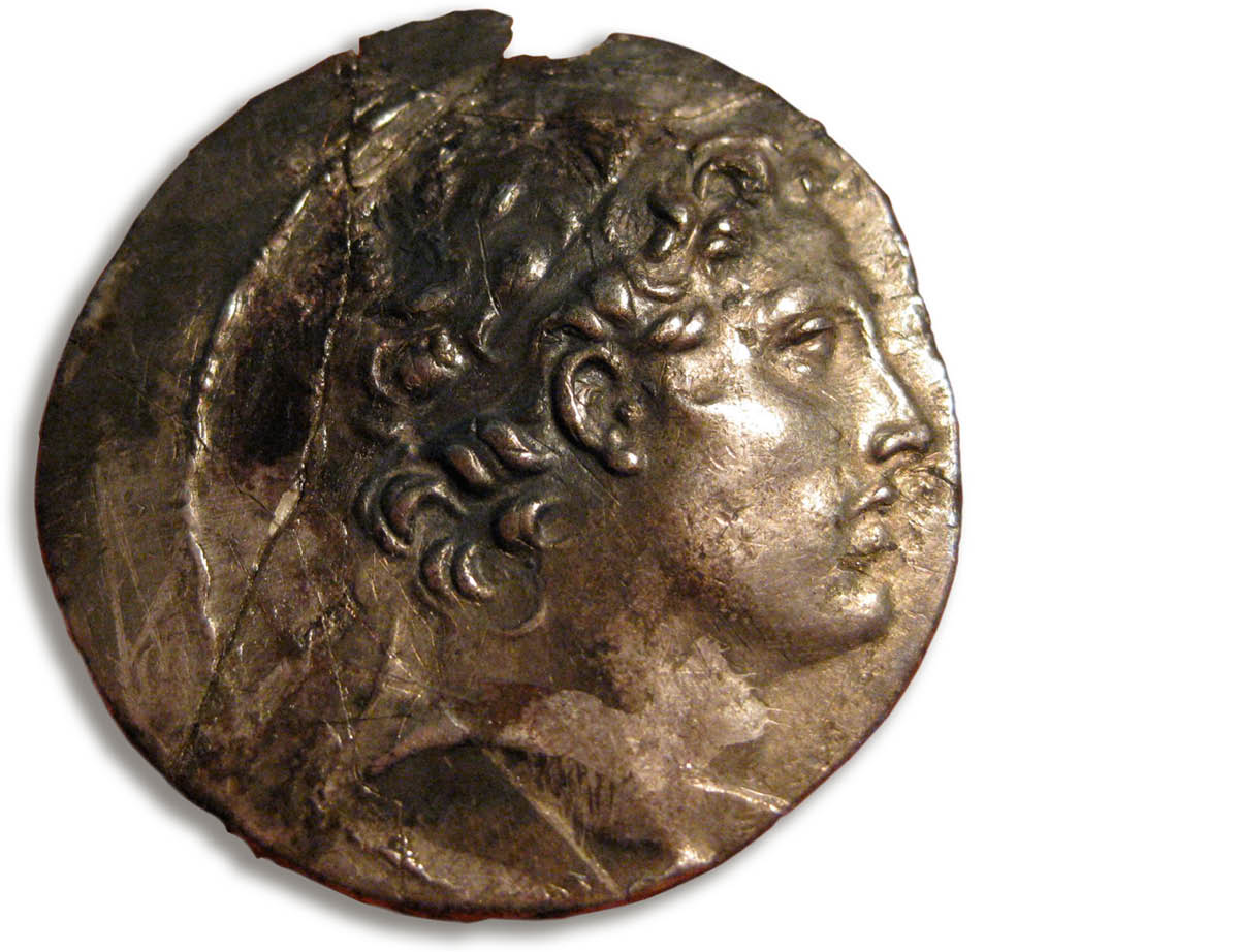 [Gambar di hlm. 335]