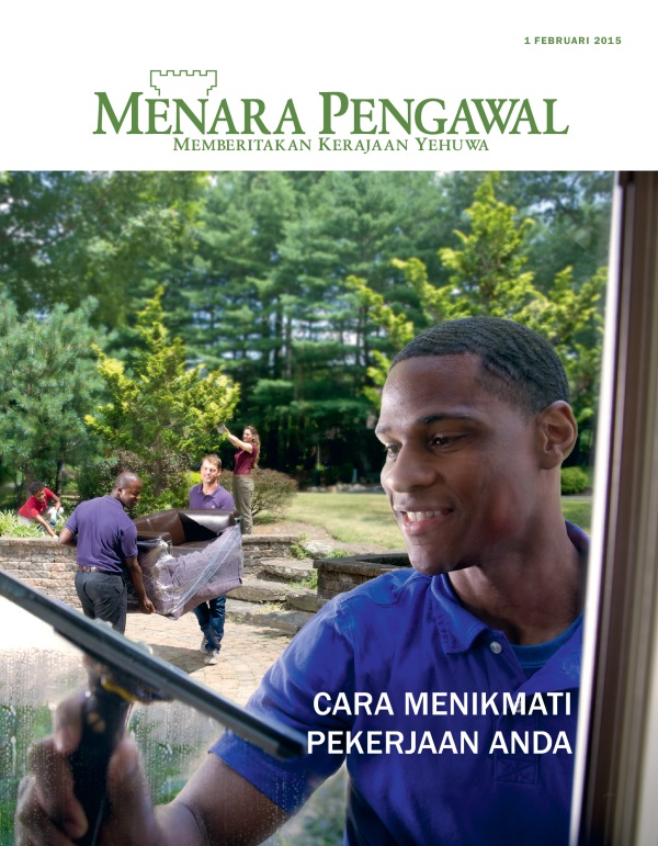 Anak-anak muda melakukan pekerjaan fisik dengan senang hati