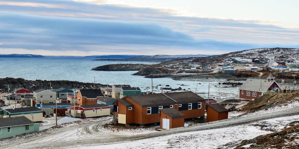 Il villaggio inuit a Kangirsuk nel nord del Québec, in Canada