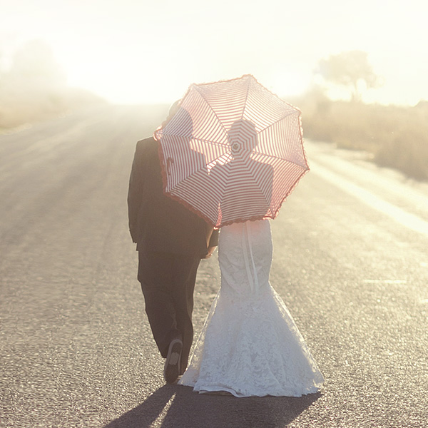 結婚式の日の夫婦