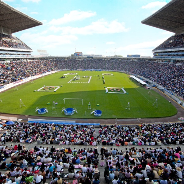 A convention of Jehovah’s Witnesses: Lukutakanu ya distrike ya Bambangi ya Yehowa