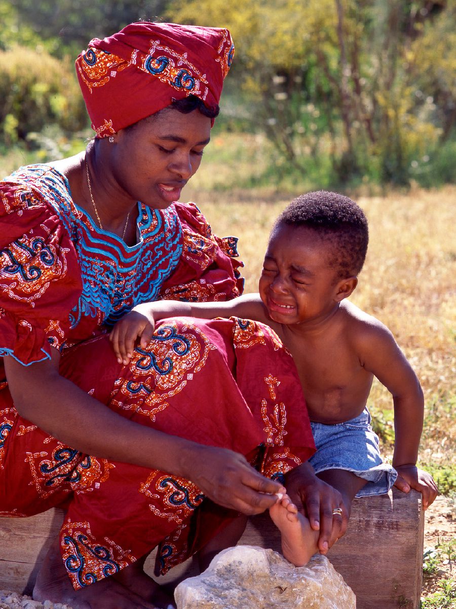 Mama mosi ke lembika mwana na yandi ya fioti