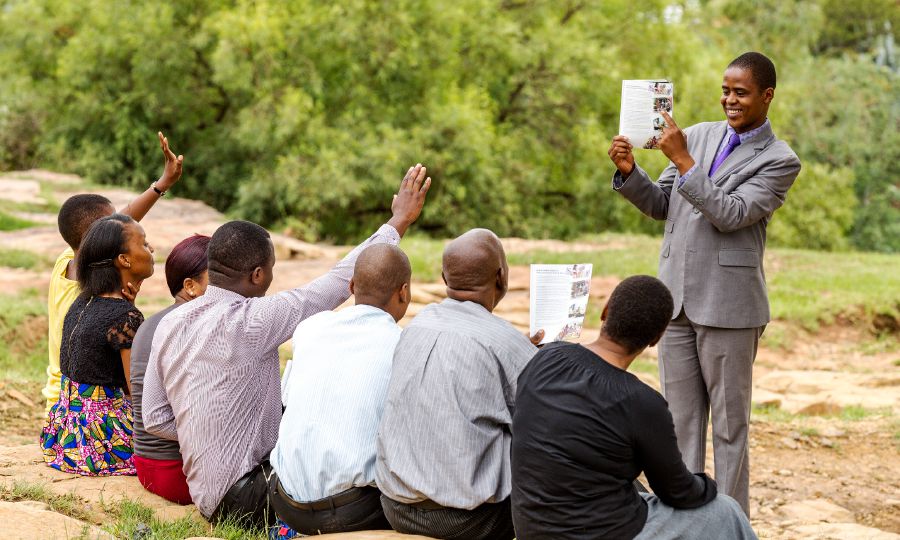 Muanetu wa balume utshidi nsonga mu mudimu wa butangidi bua tshijengu