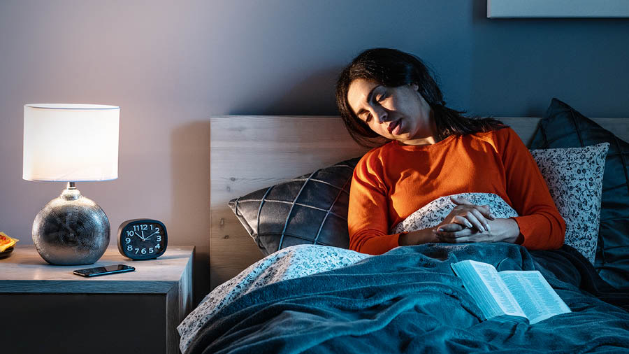 Muanetu wa bakaji pa bulalu muditue mu tulu dîba divuaye wenda usambila.