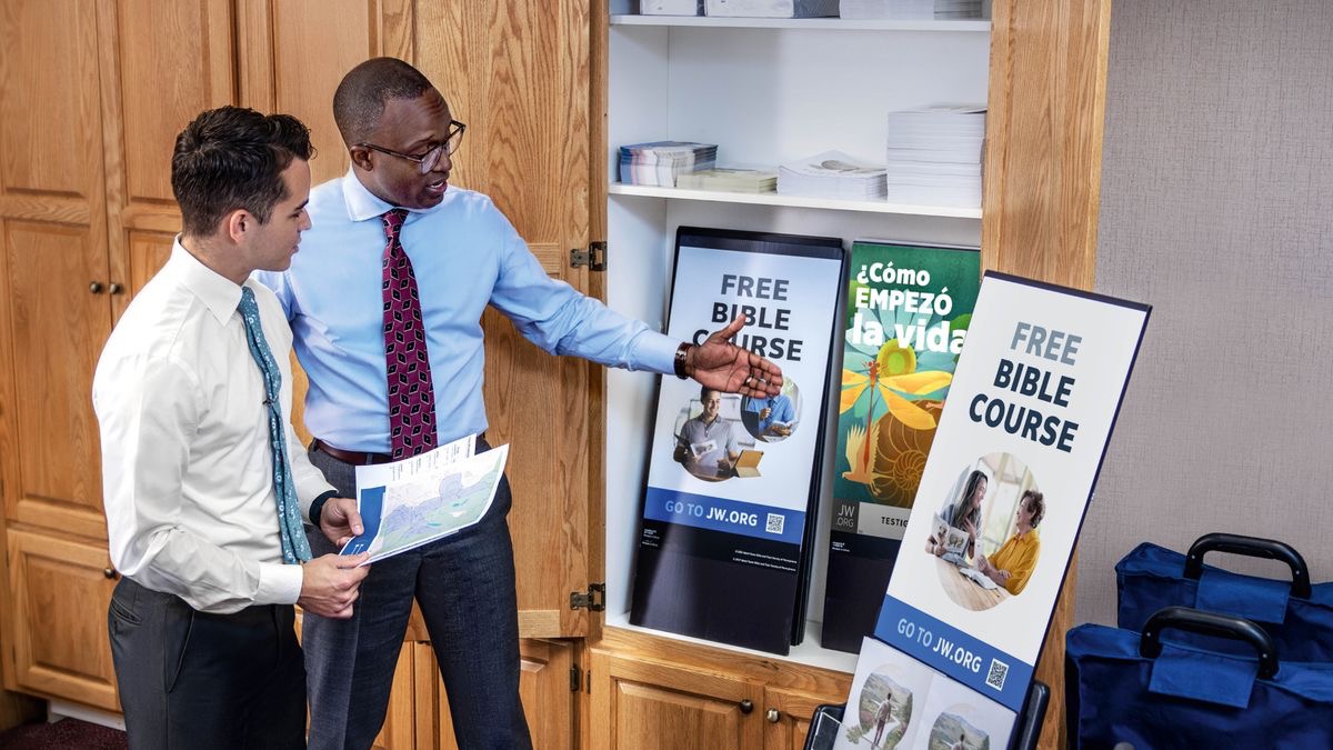 Mukulu uleja muanetu mukuabu muaba utubu batekela tumatempu tua kuyisha natu.