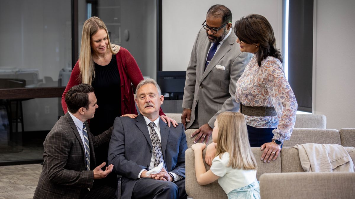 Bana betu ba balume ne ba bakaji mu Nzubu wa Bukalenge, bakolesha muanetu wa balume udi mubungame.