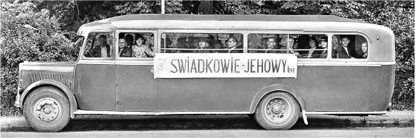 Amana kwetu niahela ahoshaña idimi daPolish amuFrance anakuya kukupompa kwankambi