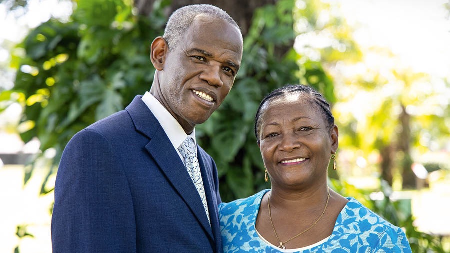 Manakwetu Jack namuhela Marie-Line Bergame.