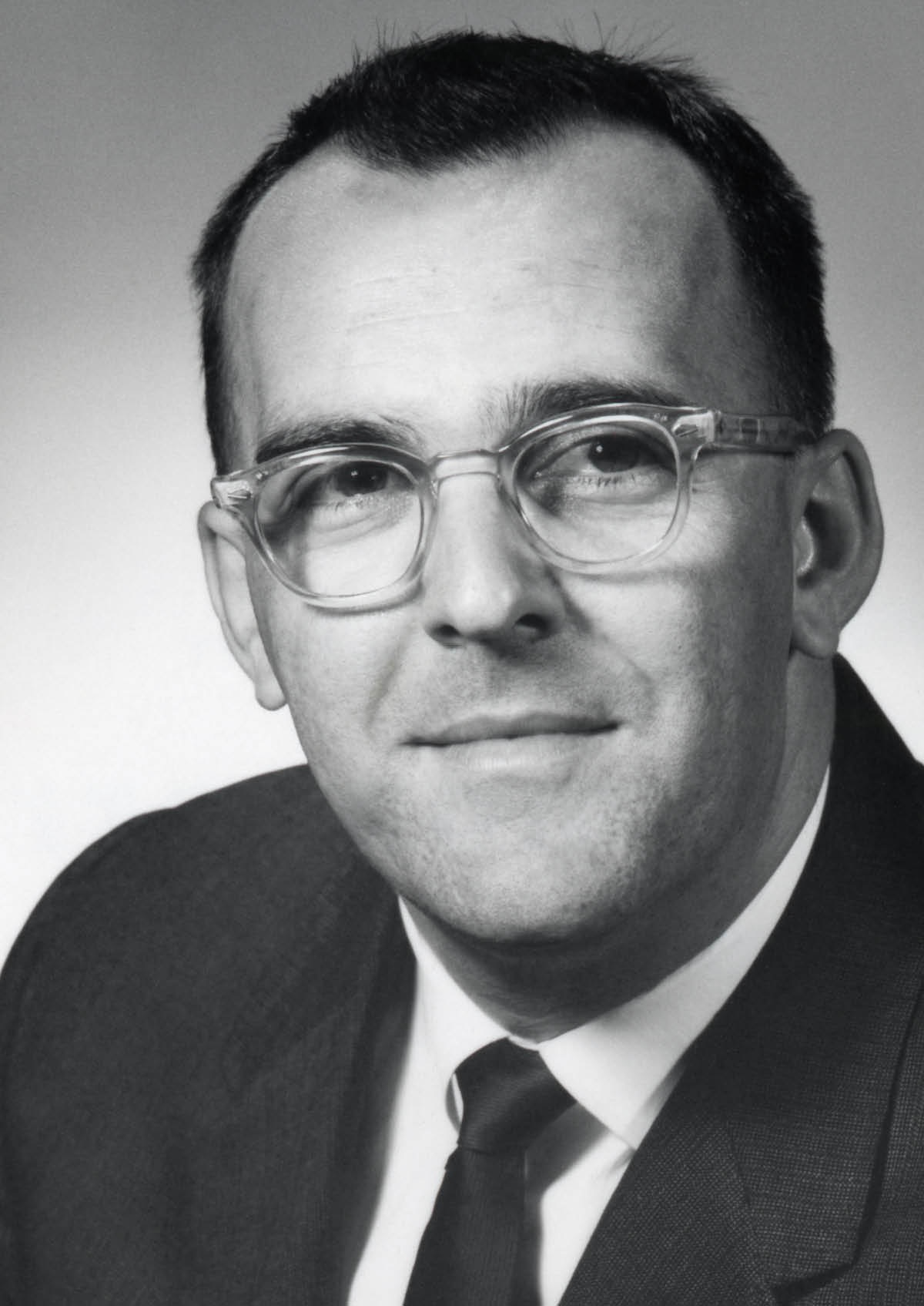 Hadiñayi mukwenzi Manakwetu Léonce Crépeault.