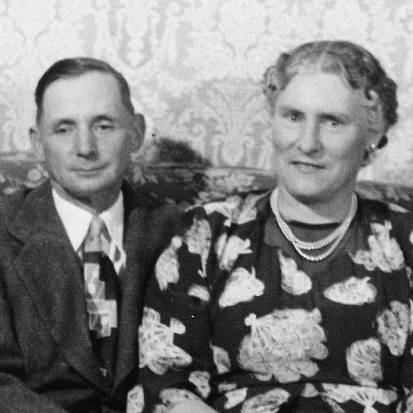 Keneta Litla vecāki