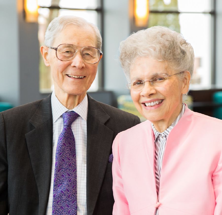 Charles ek Lila Molohan azordi