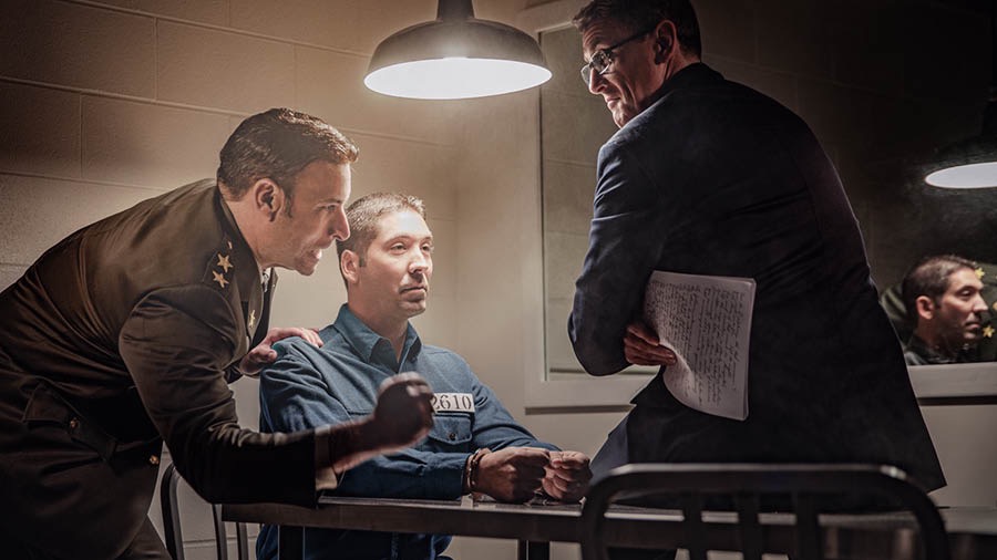 Lapolis pe poz enn frer bann kestion ek li pe refiz devwal bann linformasion lor so lasanble