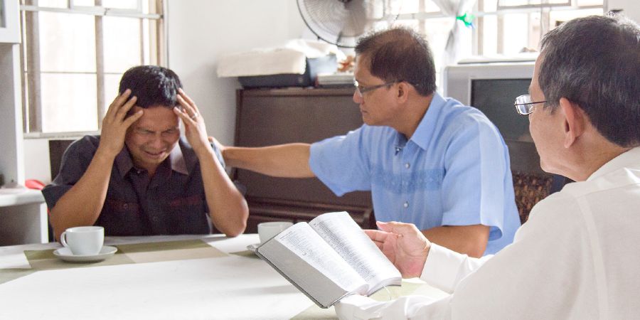 Vavolombelon’​i Jehovah roa mampahery lehilahy iray mpiray finoana aminy