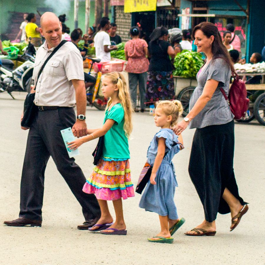 ബെഞ്ചമിൻ, ജെയ്‌ഡ്‌, ബ്രിയ, കരോലിൻ