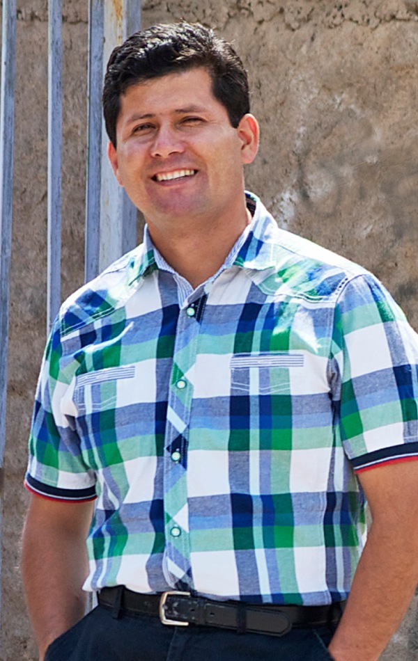 [१२ पानांवरील चित्र]