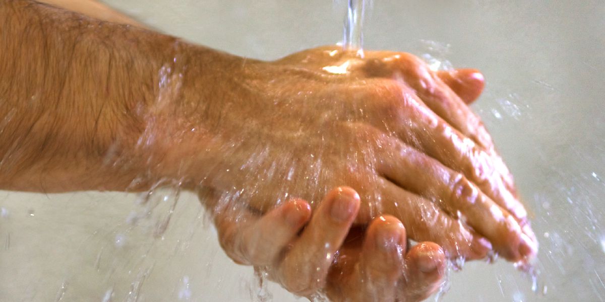 Handen wassen
