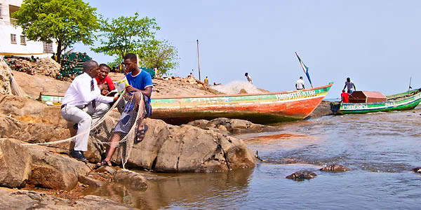 Helsides bilde på sidene 78 og 79