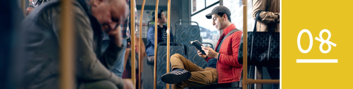 ପାଠ ୫. ଜଣେ ବ୍ୟକ୍ତି ବସ୍‌ରେ ବାଇବଲ ପଢ଼ୁଛନ୍ତି ।