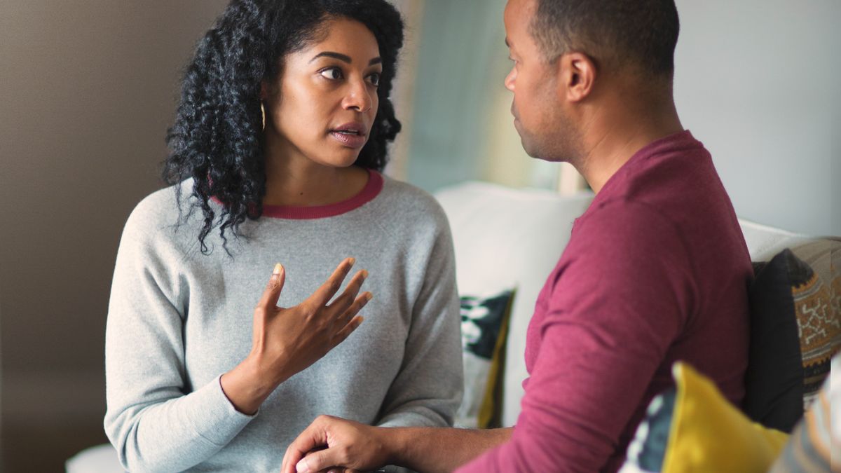 Ус дзуры, йӕ зӕрдӕйы цы ис, уый ӕмӕ йӕм йӕ лӕг лӕмбынӕг хъусы.