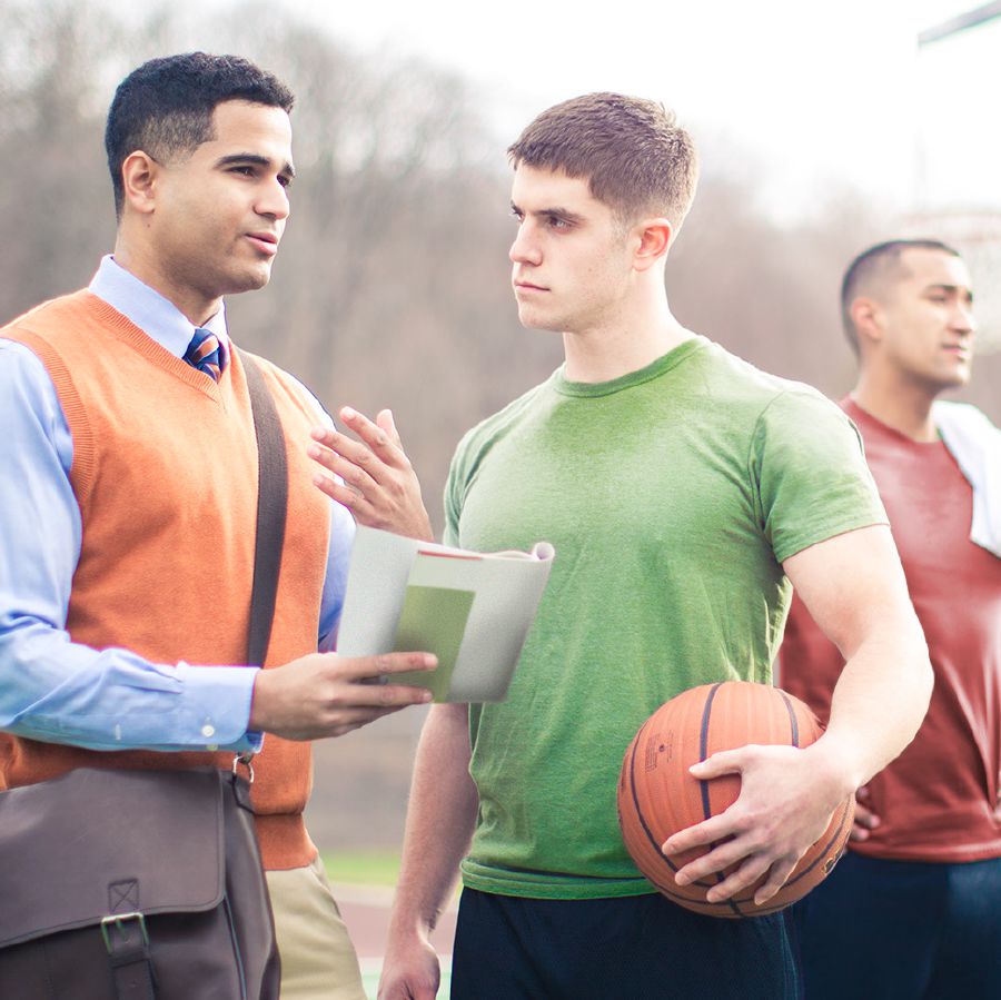 Ӕфсымӕр ӕрыгон лӕппуйӕн Хуыцауы Паддзахады тыххӕй хорз хабар хъусын кӕны