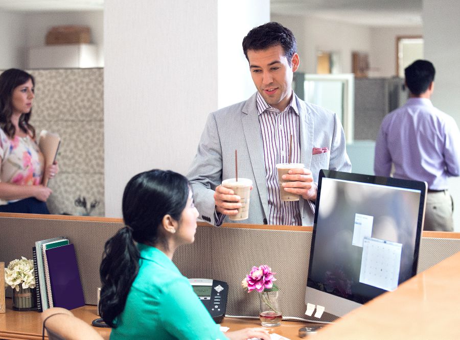 Куысты иу нӕлгоймаг чырыстон хойӕн цыдӕр нуазинаг ӕрбахаста