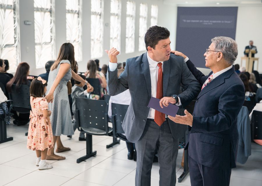 Хистӕр кары чи ис, уыцы ӕфсымӕр ӕрыгондӕр ӕфсымӕрӕн дзуры, цӕмӕй иннӕты рӕдыдтыты тыххӕй мӕсты кӕнынмӕ тагъд ма кӕна