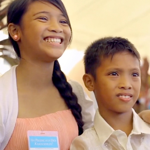 Sheryl huntu ku John, su ruman hòmber ku tambe a sobrebibí